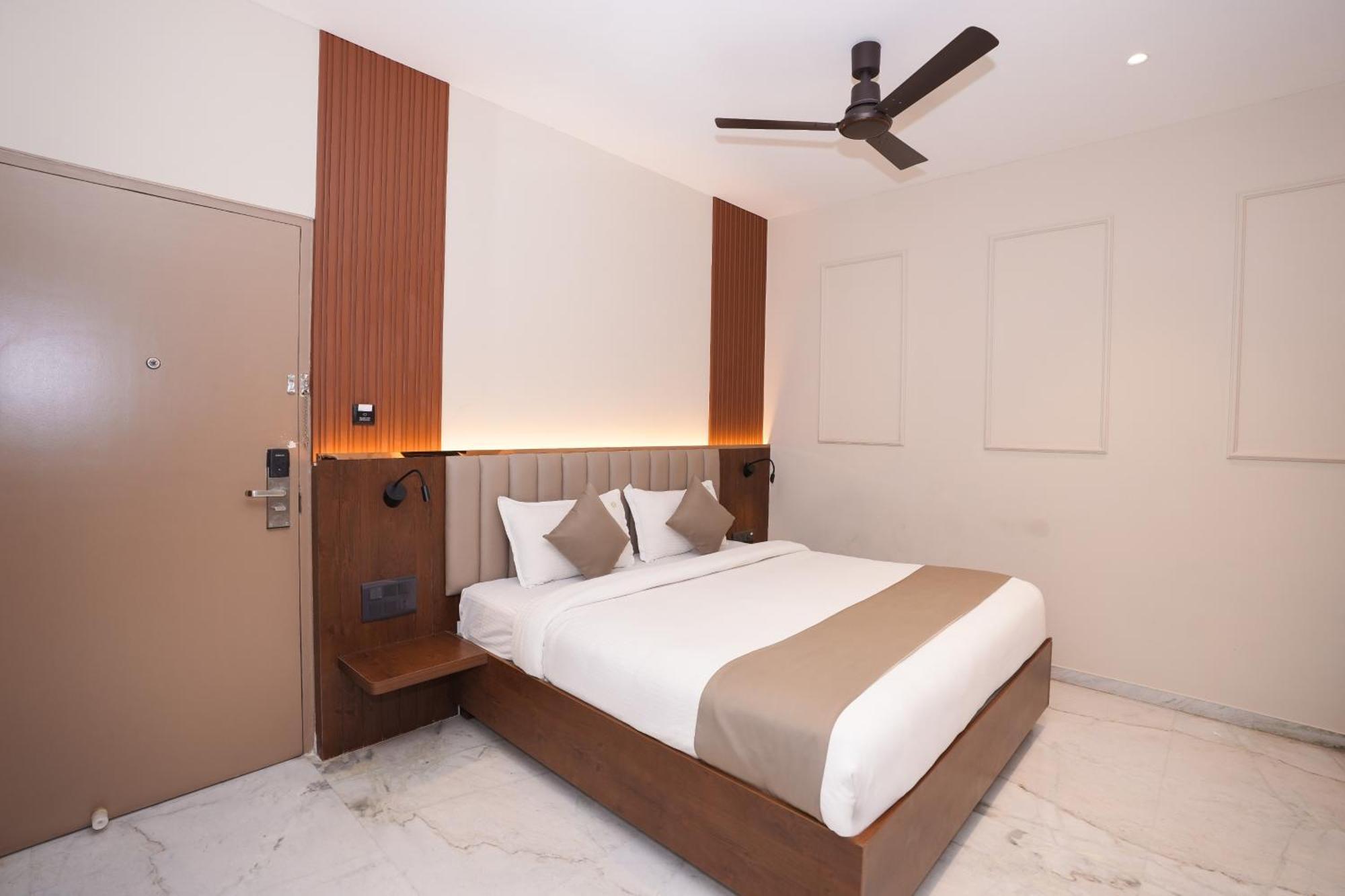 Vaishnavi Residency Hotel Bangalore Exterior foto